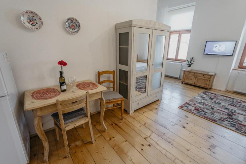 Apartman 3, Suvorovova 158 Cesky Brod Dış mekan fotoğraf